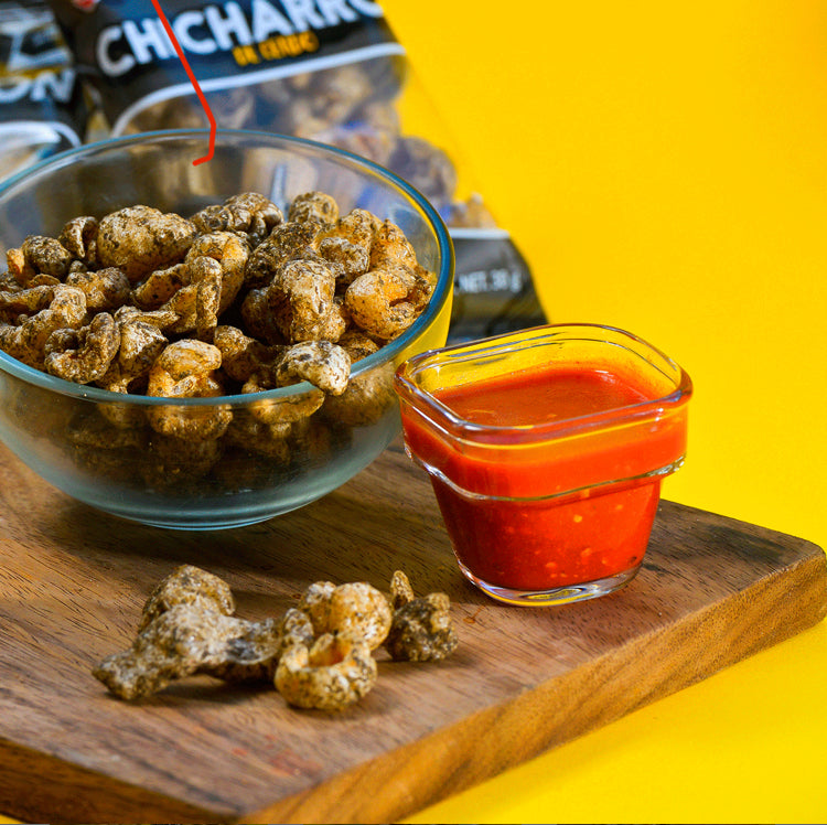 CHICHARRÓN DE CERDO SALSA NEGRA SNACKER 30g (MEXICO)